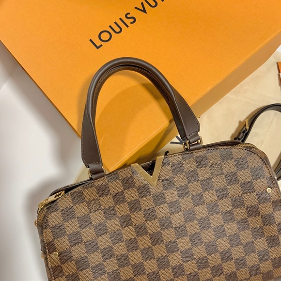 SOLD —Louis Vuitton - Picture 4 of 8